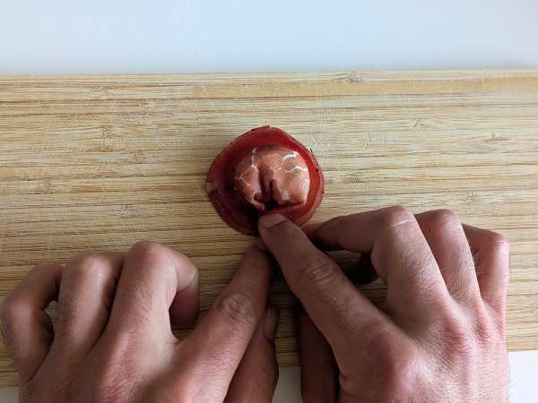 Tortelloni di bresaola, пълнени с ракета и сирене рикота: вкусни и готови за 10 минути! - Подготовка стъпка 6