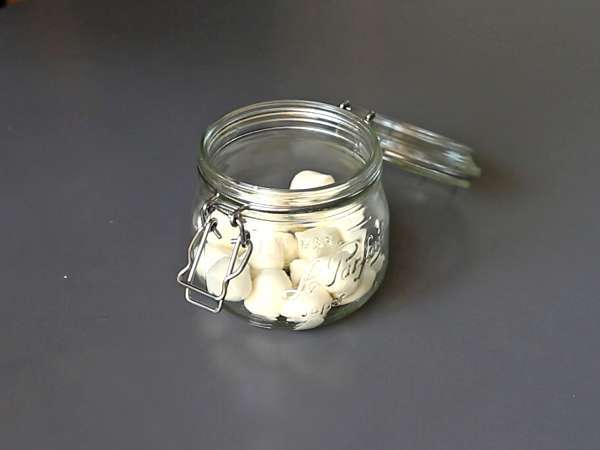 Мариновани топчета моцарела за аперитив или салата! - Подготовка стъпка 1