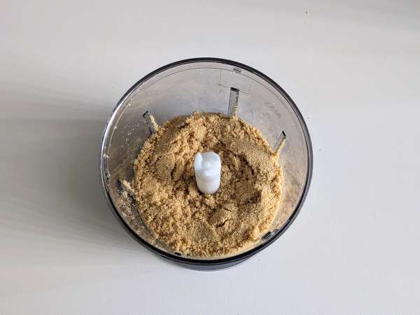 Пикантен чийзкейк с босилек и чери домати в една порция: вкусна идея за бюфети и аперитиви - Подготовка стъпка 1