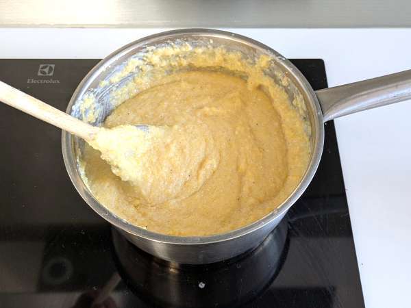 Перфектна кремообразна полента: лесна рецепта за меко и вкусно ястие - Подготовка стъпка 3