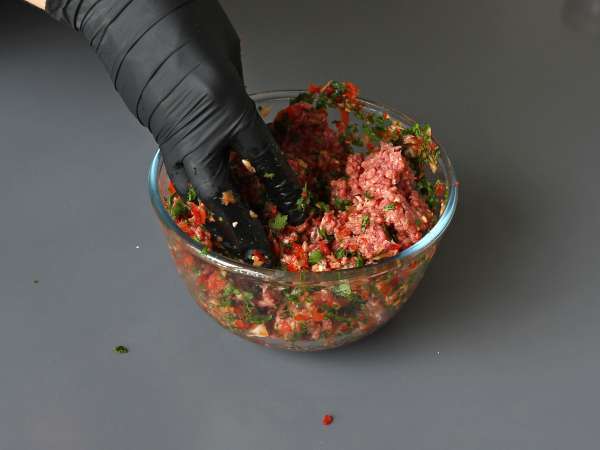 Шишчета за кебап от лаваш с тортили, лесни за приготвяне във фритюрника! - Подготовка стъпка 3