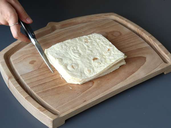 Шишчета за кебап от лаваш с тортили, лесни за приготвяне във фритюрника! - Подготовка стъпка 4