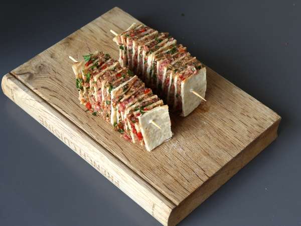 Шишчета за кебап от лаваш с тортили, лесни за приготвяне във фритюрника! - Подготовка стъпка 9