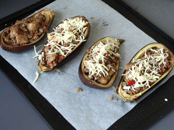 Пълнени патладжани с моцарела au gratin - Подготовка стъпка 7