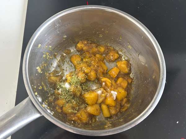 Домашно приготвено чатни от манго: сладко-киселата индийска подправка, която върви с всичко - Подготовка стъпка 5