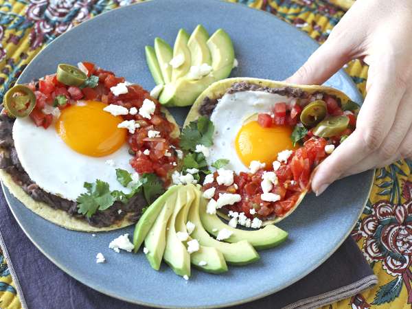 Huevos rancheros: емблематичната и вкусна мексиканска рецепта - Подготовка стъпка 11