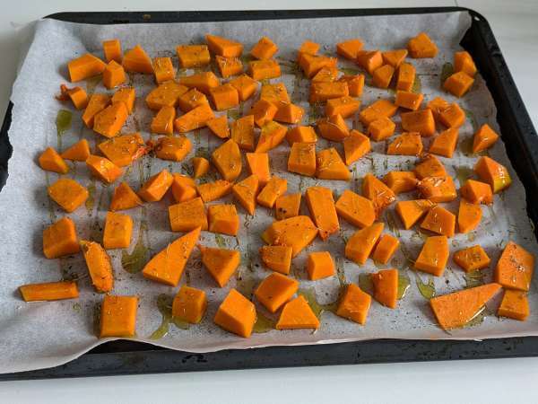 Тиквено кюфте с гъби и жилаво сирене скаморца: вкусна и лесна печена рецепта - Подготовка стъпка 1