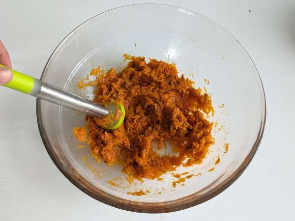 Тиквено кюфте с гъби и жилаво сирене скаморца: вкусна и лесна печена рецепта - Подготовка стъпка 4