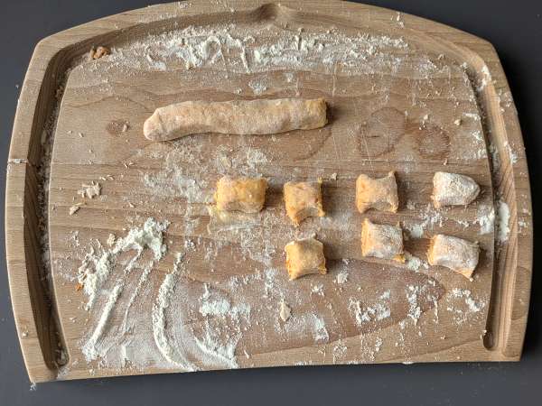 Домашни ньоки от тиква: меки, деликатни и идеални за есента! - Подготовка стъпка 7