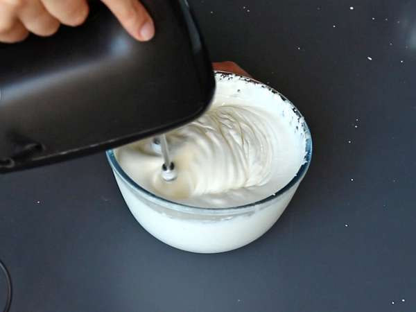 Не ви е необходим калъп, за да направите този червен плодов дюшек! - Подготовка стъпка 1