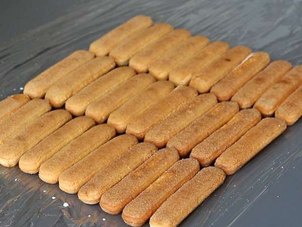 Не ви е необходим калъп, за да направите този червен плодов дюшек! - Подготовка стъпка 3