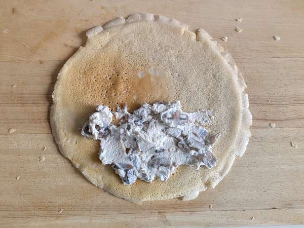Crespelle с рикота и гъби: перфектната кремообразна вегетарианска рецепта за всеки случай - Подготовка стъпка 8