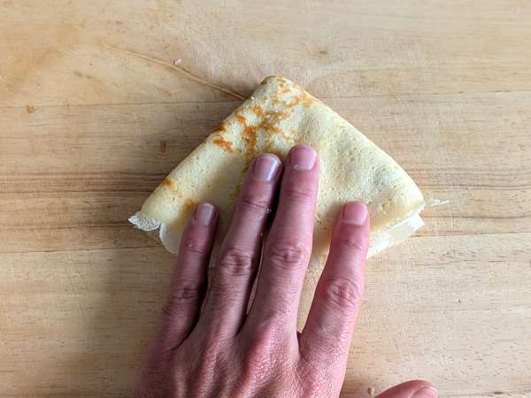 Crespelle с рикота и гъби: перфектната кремообразна вегетарианска рецепта за всеки случай - Подготовка стъпка 10