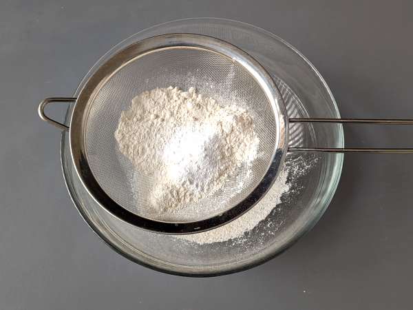 Тарт със сладко от ягоди: класическа рецепта за сладкиш (също и сърца) - Подготовка стъпка 1