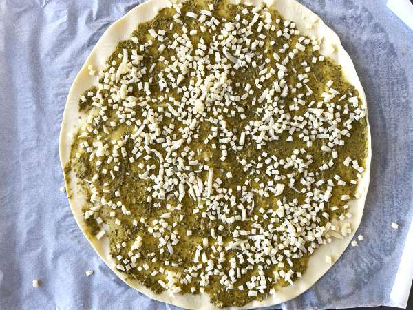 Сладкиши с моцарела и песто с въздушен фритюрник, готови за 15 минути! - Подготовка стъпка 2