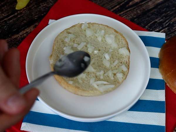 Чийзбургер, известният бургер, който всички обичат! - Подготовка стъпка 3
