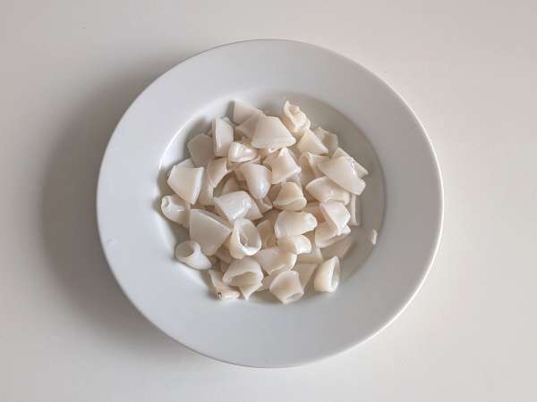 Паста със замразени калмари и чери домати: проста и вкусна рецепта - Подготовка стъпка 1