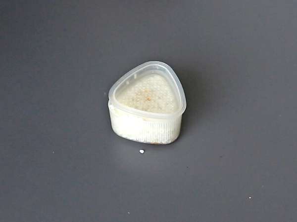 Онигири с яйчни жълтъци, консервирани в соев сос - Подготовка стъпка 6