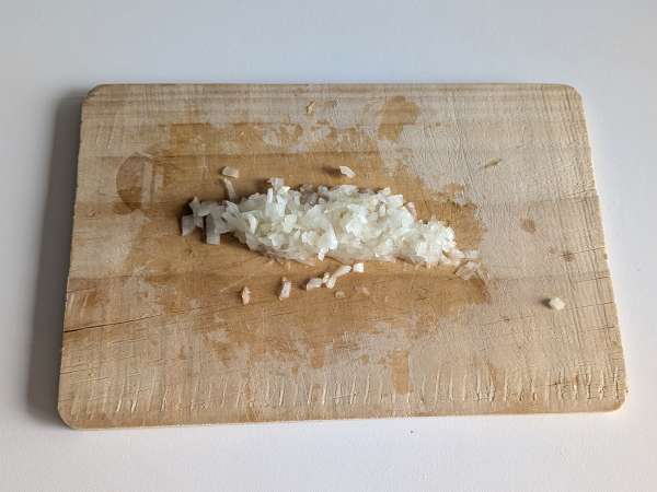 Меки кюфтета във фритюрник: бърза и лесна рецепта с говеждо месо - Подготовка стъпка 1