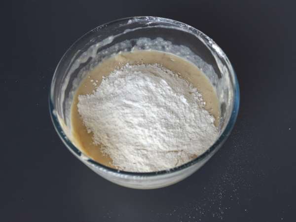 Допълнителни гурме мъфини с банани и шоколадови парченца - Подготовка стъпка 4