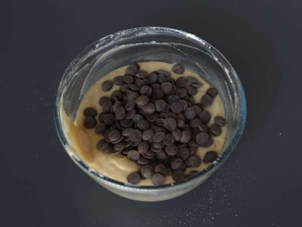 Допълнителни гурме мъфини с банани и шоколадови парченца - Подготовка стъпка 5