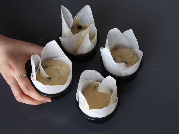 Допълнителни гурме мъфини с банани и шоколадови парченца - Подготовка стъпка 9