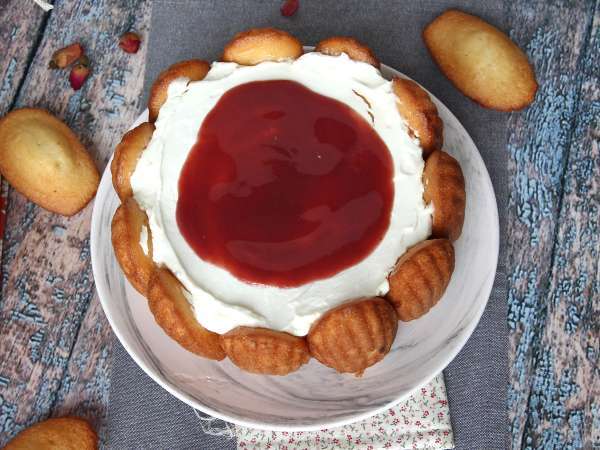 Шарлота с червени плодове и мадленки - Подготовка стъпка 9