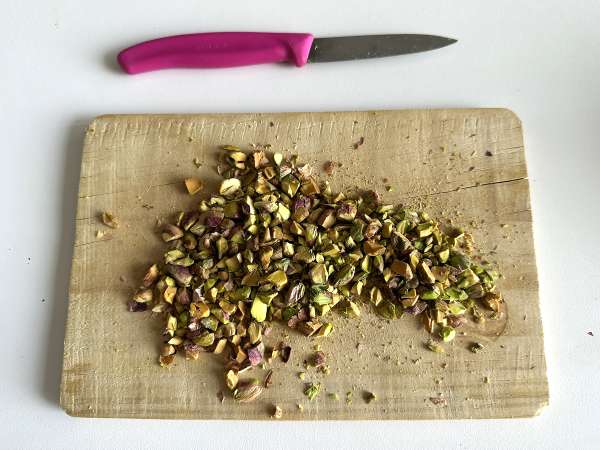 Изключително влажна торта с шамфъстък, лайм и тиквички - Подготовка стъпка 2