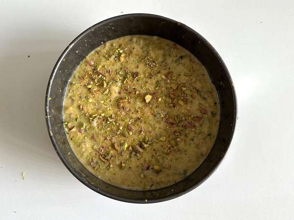 Изключително влажна торта с шамфъстък, лайм и тиквички - Подготовка стъпка 7