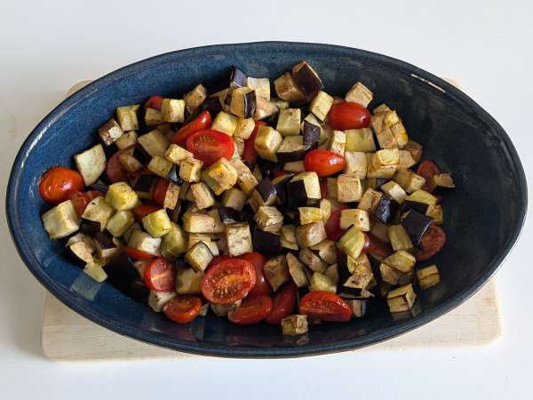 Паста с крем от патладжан и чери домати: проста и вкусна рецепта - Подготовка стъпка 2