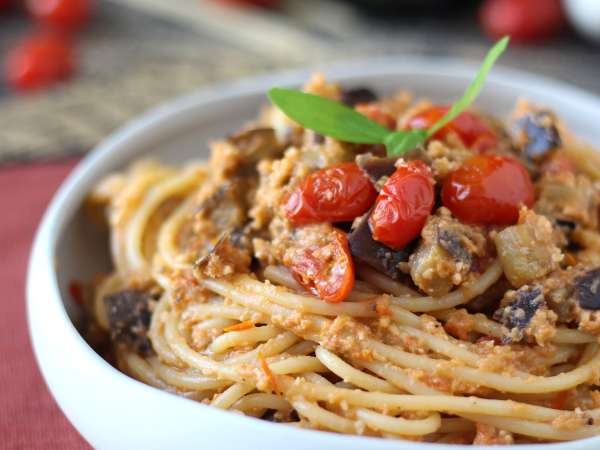 Паста с крем от патладжан и чери домати: проста и вкусна рецепта - Подготовка стъпка 9