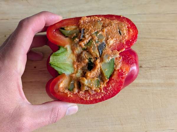 Печени вегетариански пълнени чушки: лесна и вкусна рецепта със зеленчуци и сирене моцарела - Подготовка стъпка 6