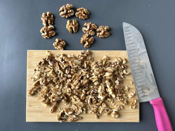 Веган бананов кекс с мисо, орехи и шоколад – неустоимо вкусен! - Подготовка стъпка 5