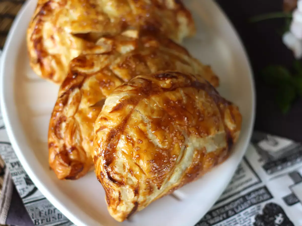 Ябълкови търновки с лешников крем за Богоявление - снимка 2