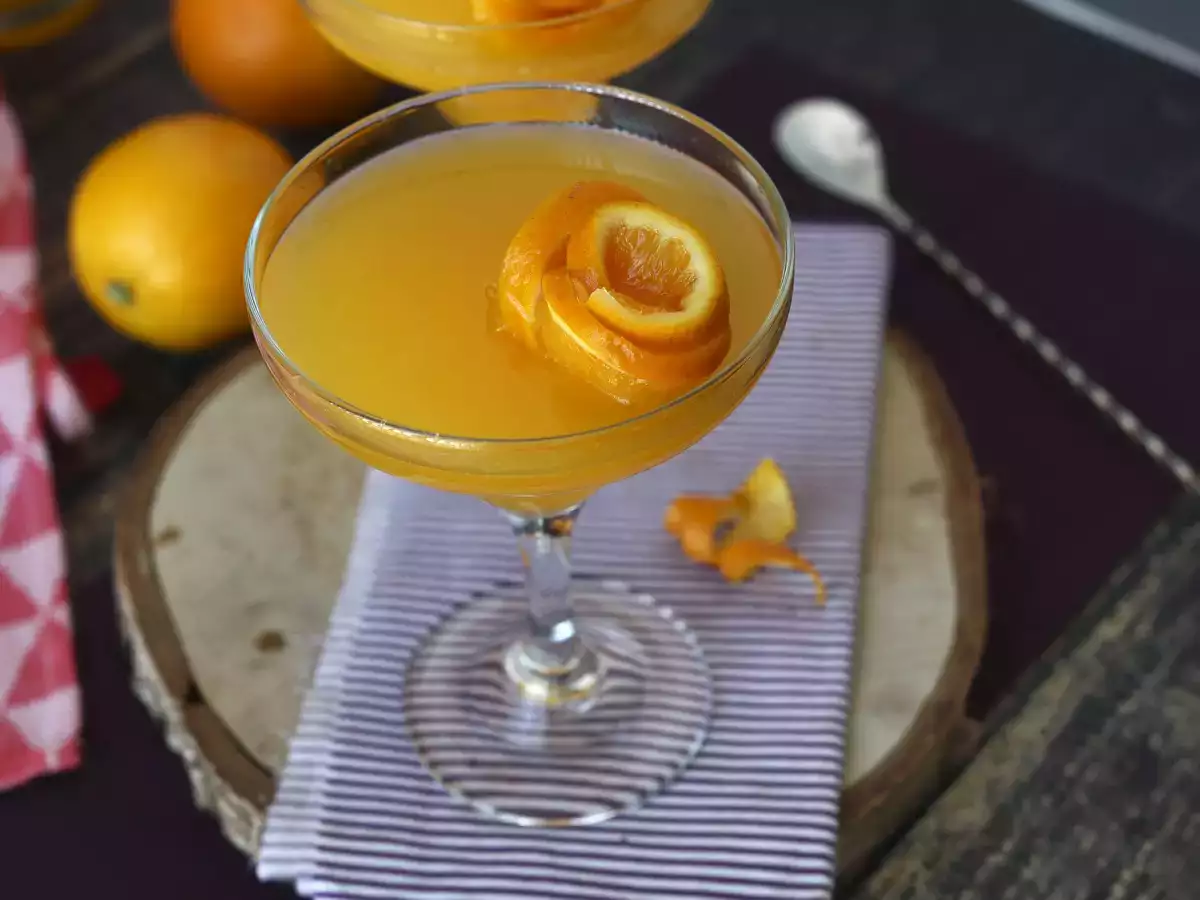 Agua de Valencia - средиземноморски коктейл с кава и портокал, който можете да си приготвите у дома. - снимка 3