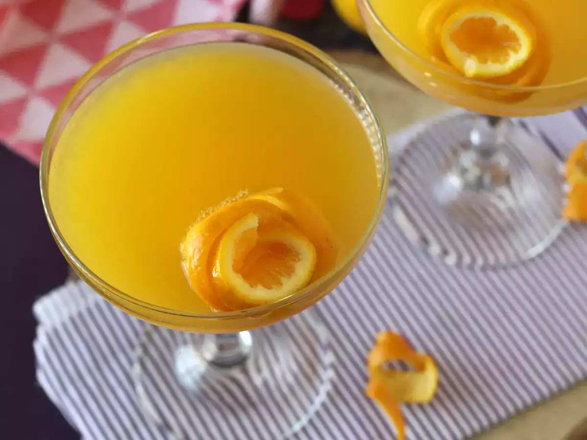 Agua de Valencia - средиземноморски коктейл с кава и портокал, който можете да си приготвите у дома. - снимка 9