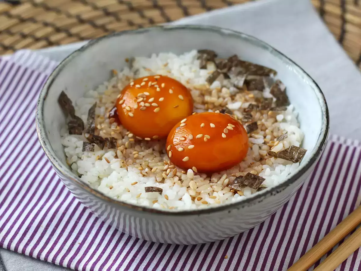 Яйчни жълтъци, консервирани в соев сос - снимка 2