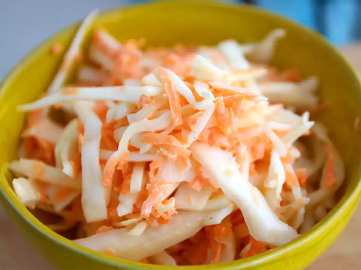 американска салата coleslaw (салата от зеле и моркови) - снимка 3