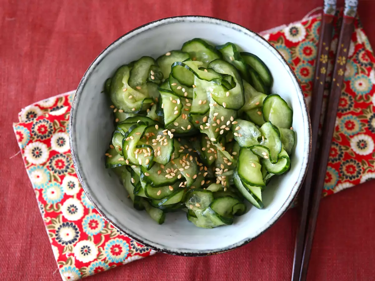 Японска салата от мариновани краставици - снимка 3