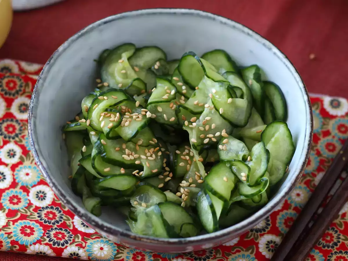 Японска салата от мариновани краставици - снимка 5