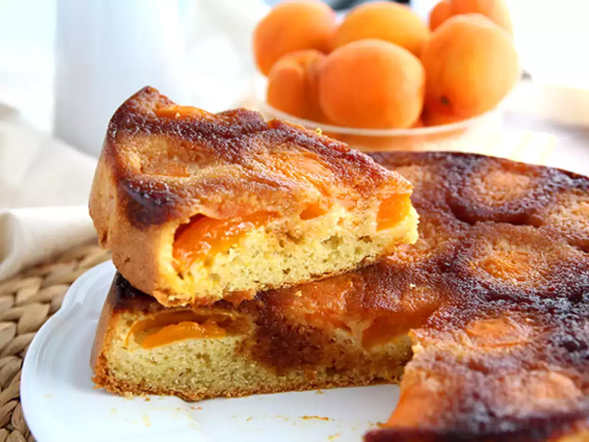 Бърза и лесна кайсиева торта - снимка 2