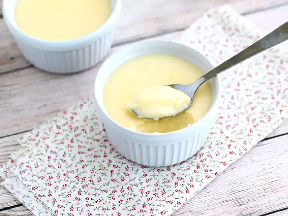 Бързи и лесни десерти с ванилов крем - снимка 2