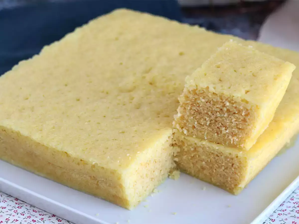 Бисквитена торта с кисело мляко в микровълновата фурна за 10 мин.