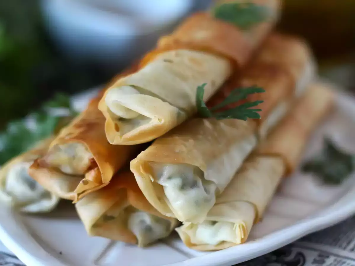 Börek със сирене фета и магданоз - снимка 2