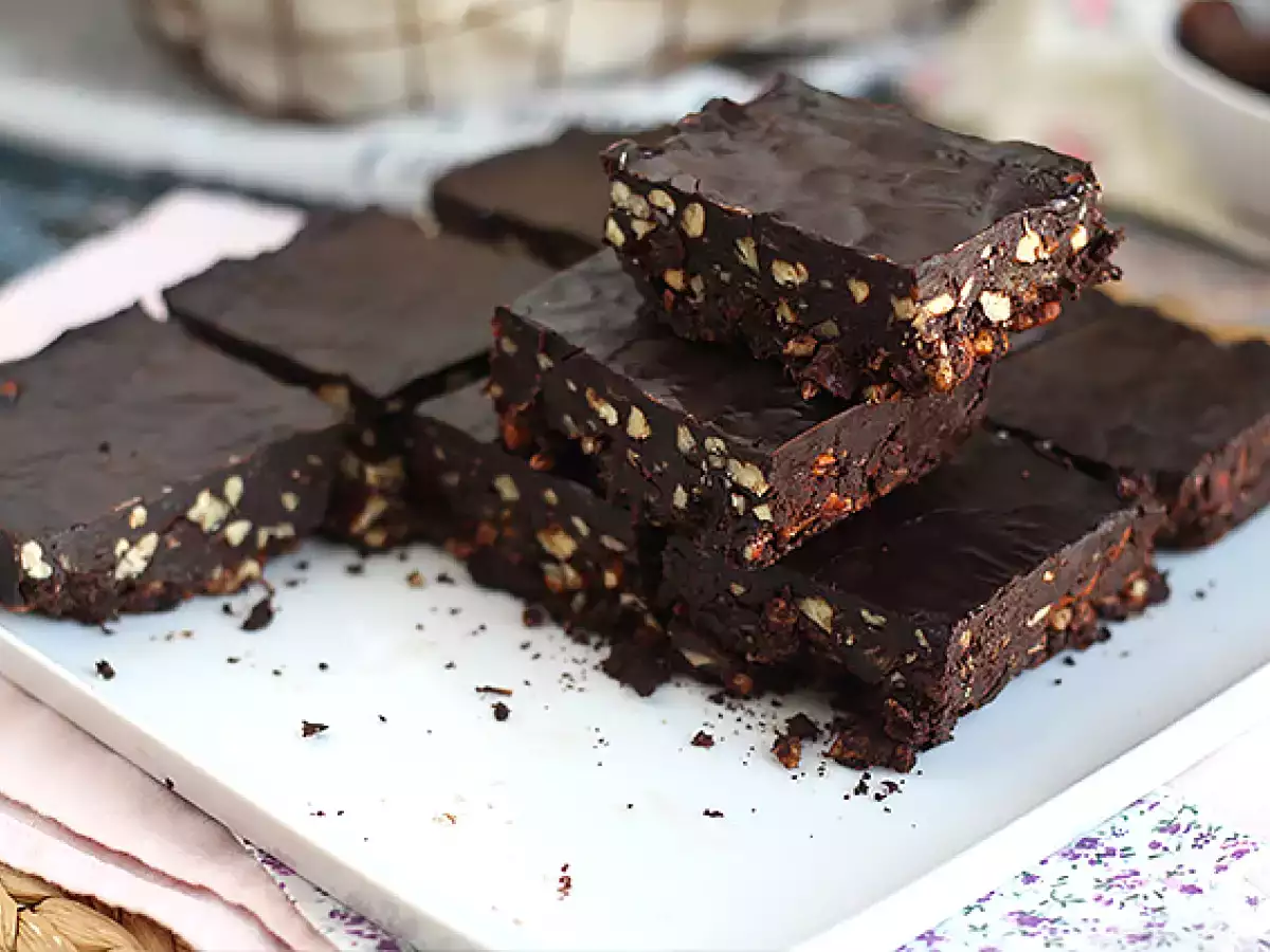 Brawnie - Брауни със сурови фурми - снимка 4
