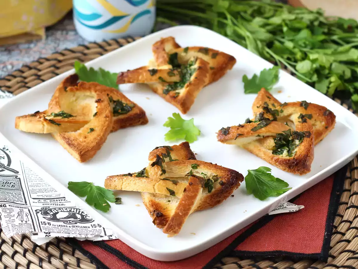 Чеснов хляб тип звезда с хляб за сандвичи - снимка 2