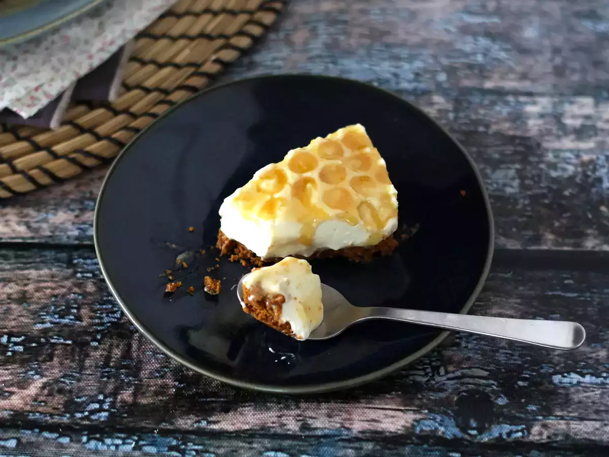 Чийзкейк с лимон и мед без печене (урок за декорация на торта) - снимка 4