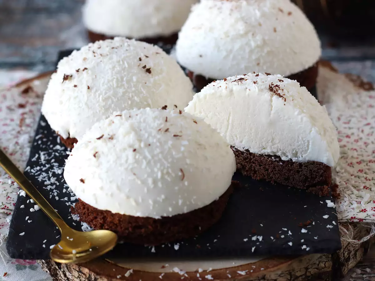 Десерт с шоколад и кокос, който е едновременно топящ се и хрупкав! - снимка 4