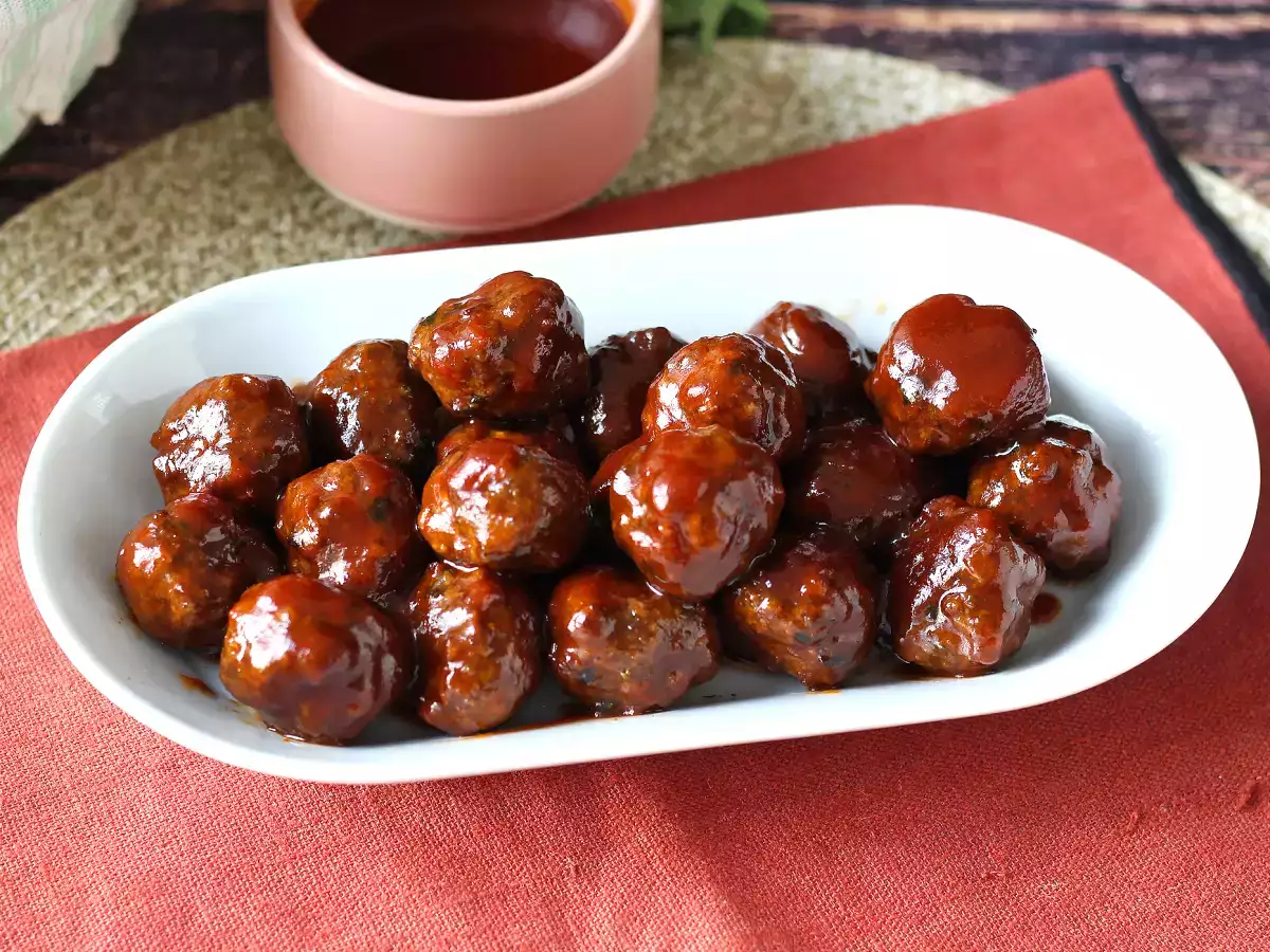 Домашен сладко-кисел сос в стил барбекю: лесна рецепта, готова за нула време - снимка 6