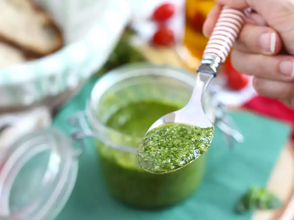 Домашно зелено песто - pesto alla genovese - снимка 3
